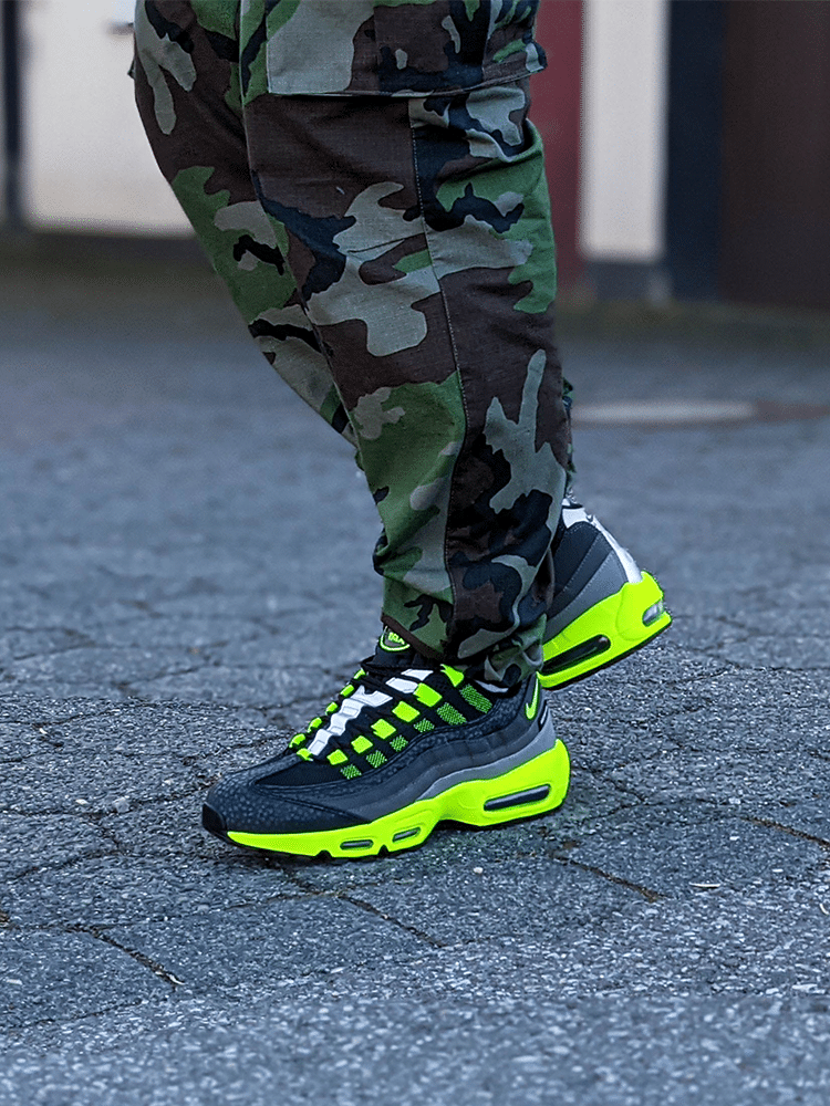 Air max store 95 army camo